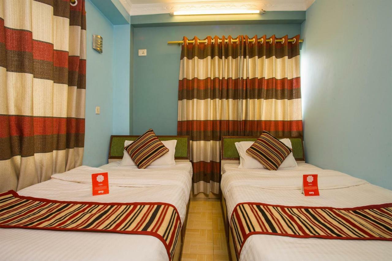 Oyo 145 Sirahali Khusbu Hotel &Lodge Catmandu Exterior foto